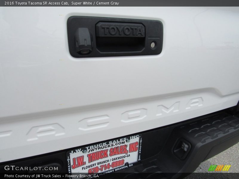 Super White / Cement Gray 2016 Toyota Tacoma SR Access Cab