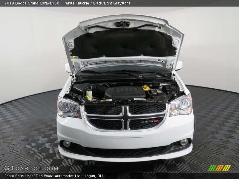 White Knuckle / Black/Light Graystone 2019 Dodge Grand Caravan SXT