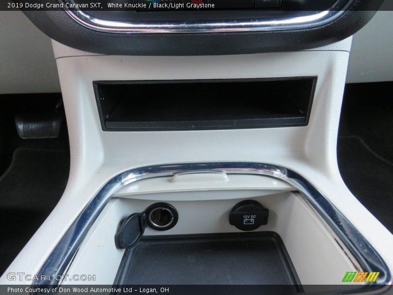 White Knuckle / Black/Light Graystone 2019 Dodge Grand Caravan SXT
