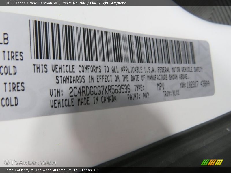 White Knuckle / Black/Light Graystone 2019 Dodge Grand Caravan SXT