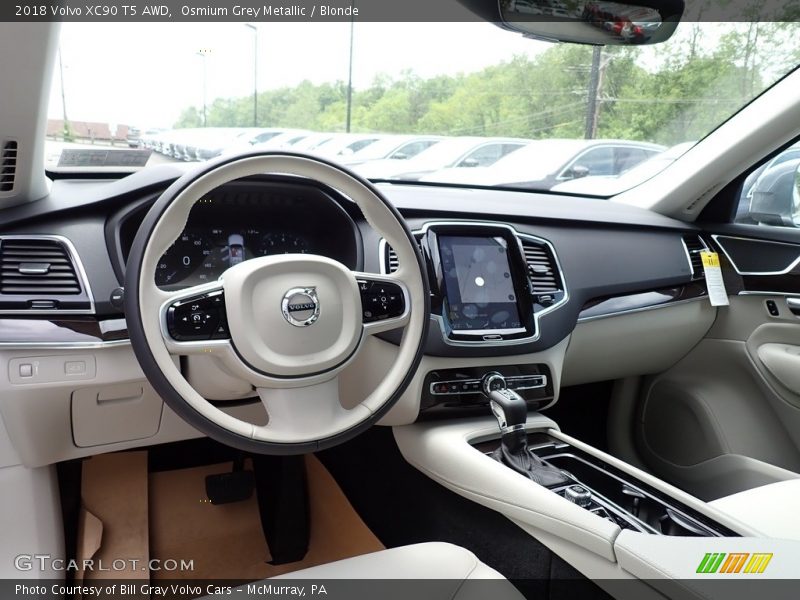 Front Seat of 2018 XC90 T5 AWD