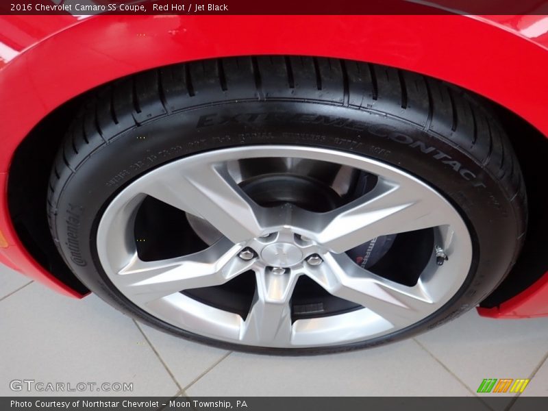 Red Hot / Jet Black 2016 Chevrolet Camaro SS Coupe