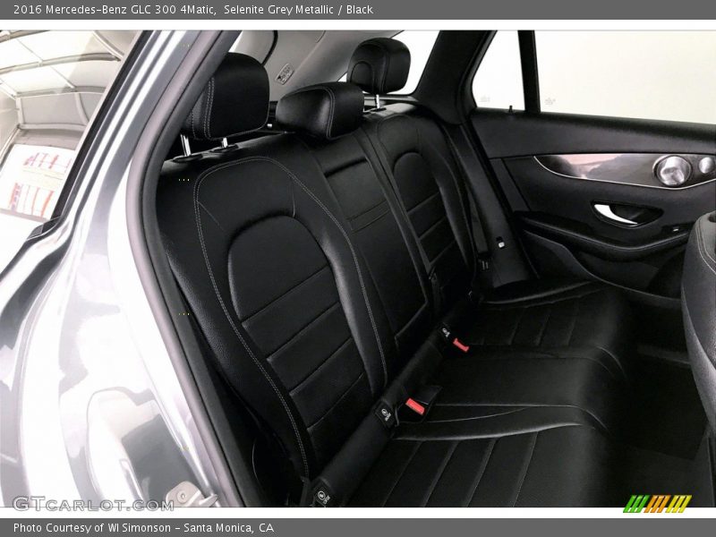 Selenite Grey Metallic / Black 2016 Mercedes-Benz GLC 300 4Matic