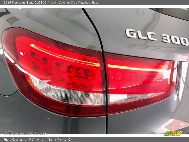 Selenite Grey Metallic / Black 2016 Mercedes-Benz GLC 300 4Matic