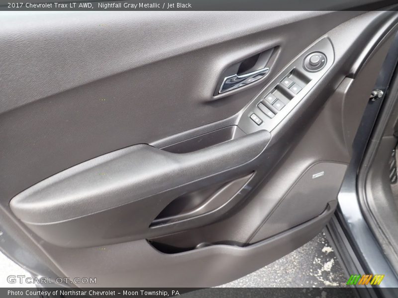 Nightfall Gray Metallic / Jet Black 2017 Chevrolet Trax LT AWD