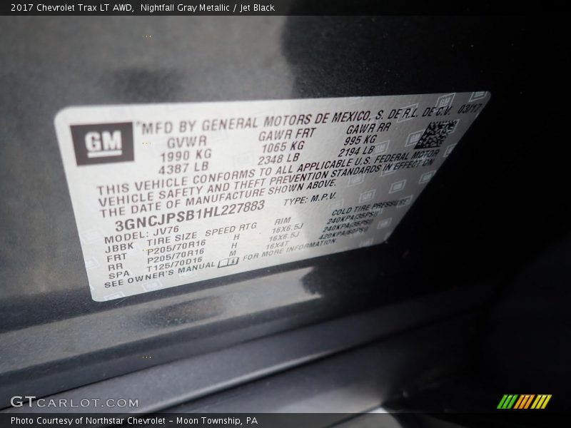 Nightfall Gray Metallic / Jet Black 2017 Chevrolet Trax LT AWD