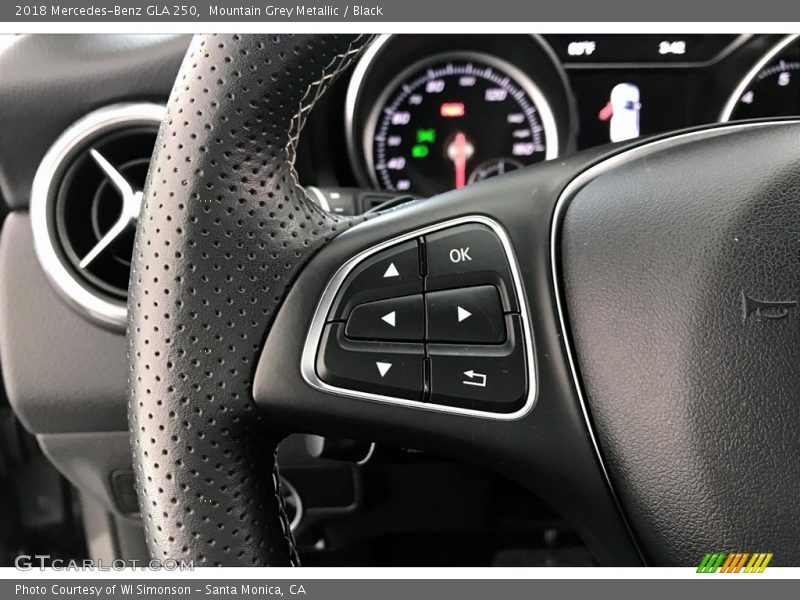 Mountain Grey Metallic / Black 2018 Mercedes-Benz GLA 250