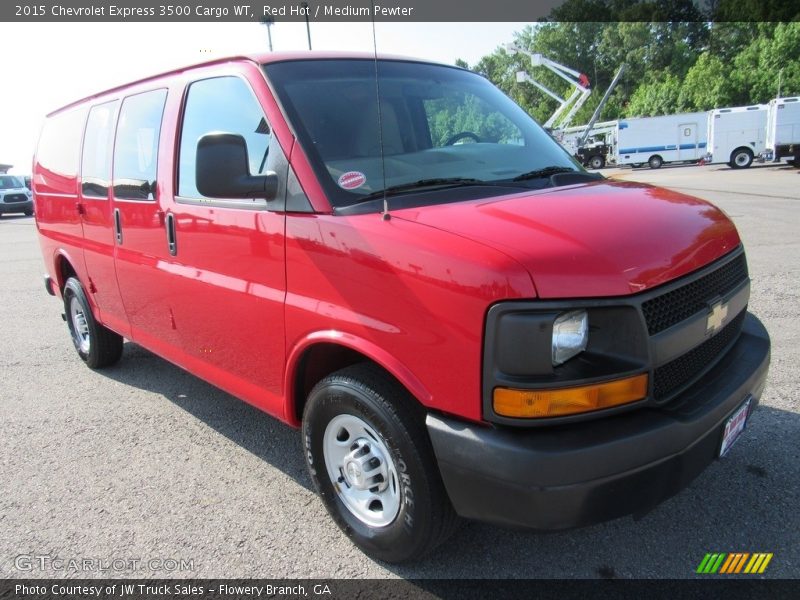 Front 3/4 View of 2015 Express 3500 Cargo WT