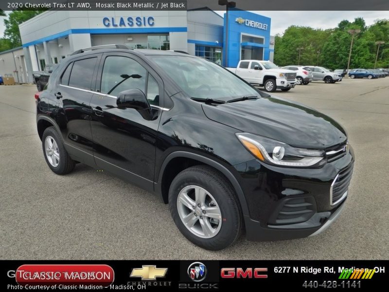 Mosaic Black Metallic / Jet Black 2020 Chevrolet Trax LT AWD