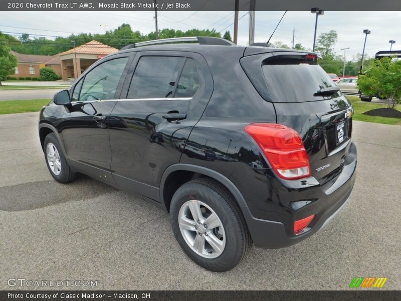 Mosaic Black Metallic / Jet Black 2020 Chevrolet Trax LT AWD