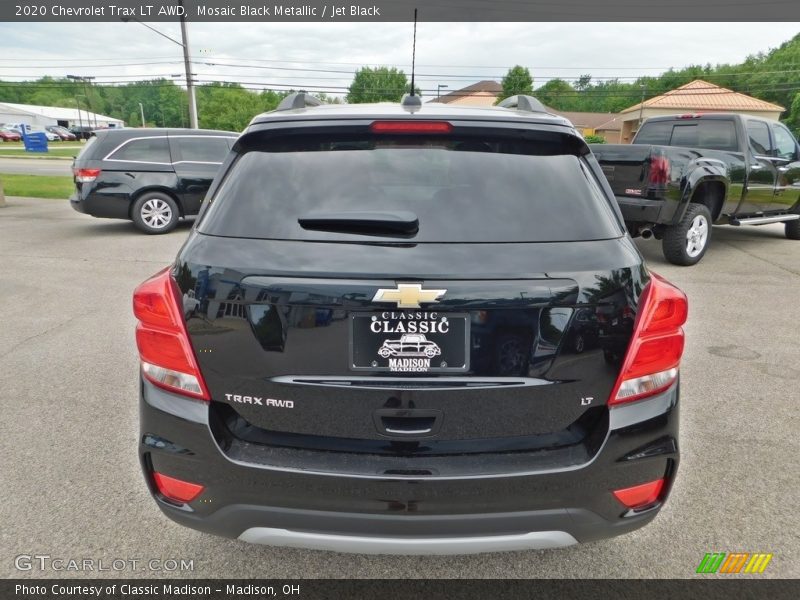 Mosaic Black Metallic / Jet Black 2020 Chevrolet Trax LT AWD