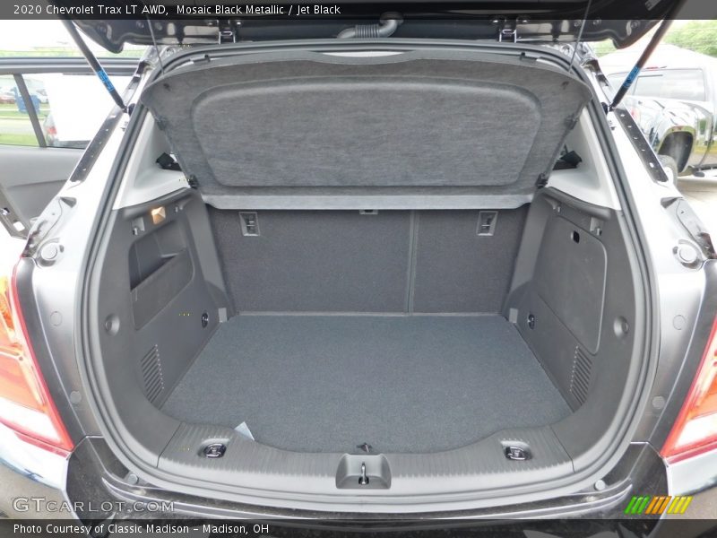 Mosaic Black Metallic / Jet Black 2020 Chevrolet Trax LT AWD