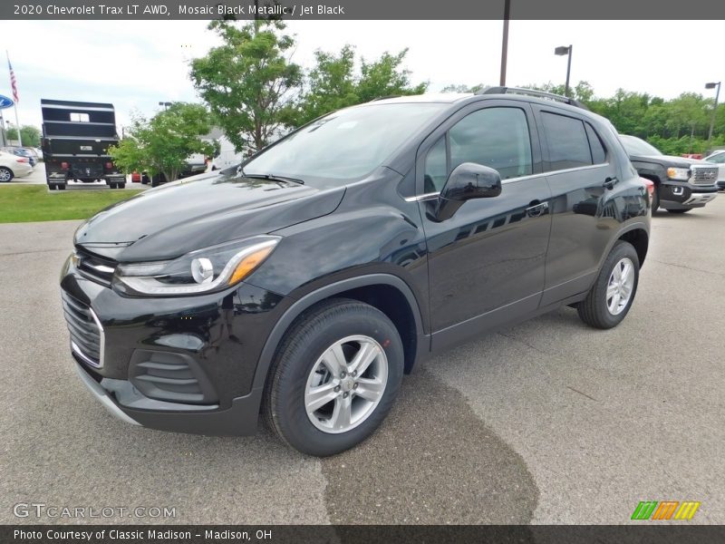 Mosaic Black Metallic / Jet Black 2020 Chevrolet Trax LT AWD