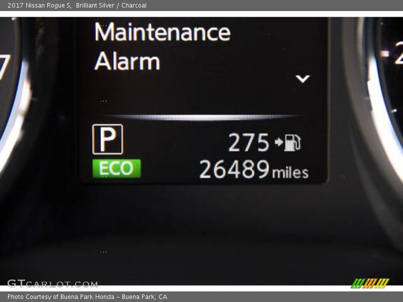 Brilliant Silver / Charcoal 2017 Nissan Rogue S