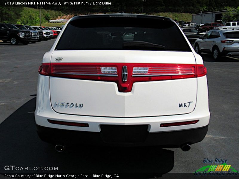 White Platinum / Light Dune 2019 Lincoln MKT Reserve AWD