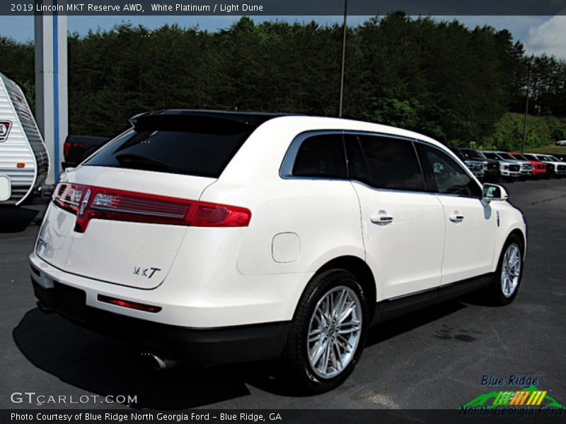 White Platinum / Light Dune 2019 Lincoln MKT Reserve AWD