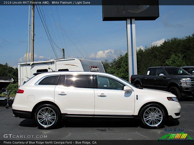 White Platinum / Light Dune 2019 Lincoln MKT Reserve AWD
