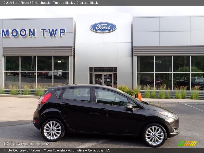 Tuxedo Black / Charcoal Black 2014 Ford Fiesta SE Hatchback