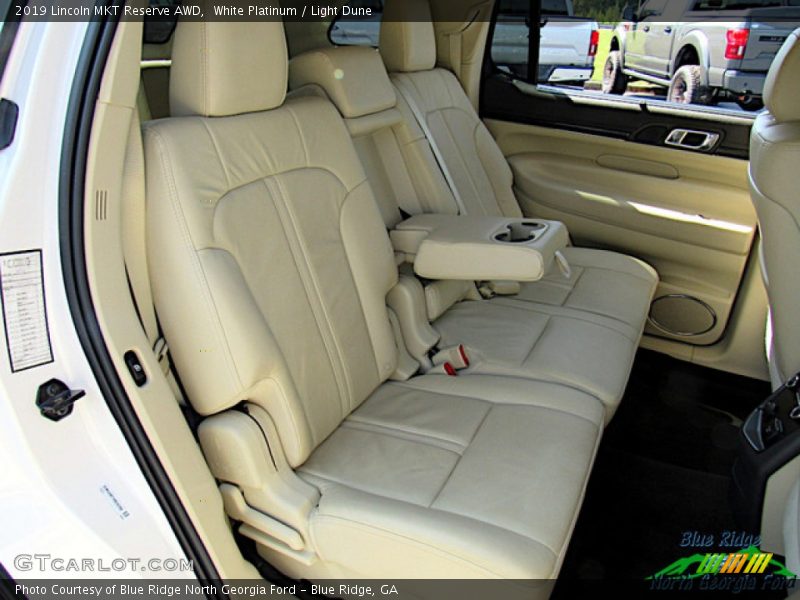 White Platinum / Light Dune 2019 Lincoln MKT Reserve AWD