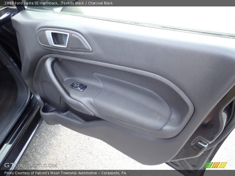 Tuxedo Black / Charcoal Black 2014 Ford Fiesta SE Hatchback