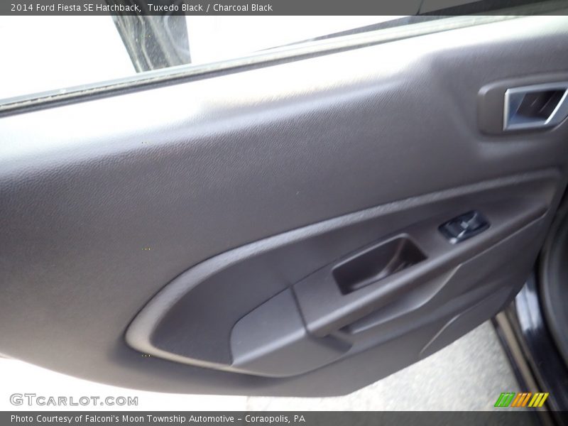 Tuxedo Black / Charcoal Black 2014 Ford Fiesta SE Hatchback