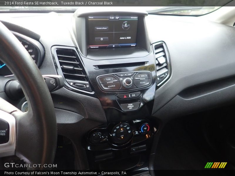 Tuxedo Black / Charcoal Black 2014 Ford Fiesta SE Hatchback