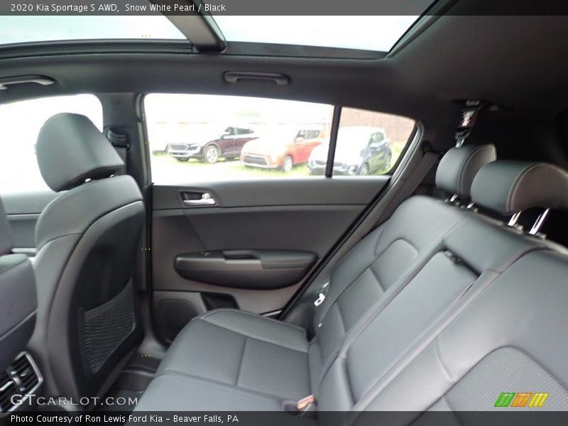 Snow White Pearl / Black 2020 Kia Sportage S AWD