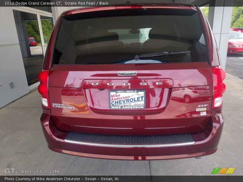 Octane Red Pearl / Black 2019 Dodge Grand Caravan GT