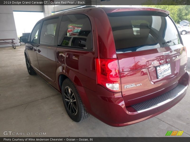 Octane Red Pearl / Black 2019 Dodge Grand Caravan GT