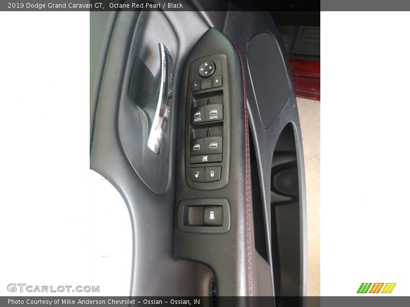 Octane Red Pearl / Black 2019 Dodge Grand Caravan GT