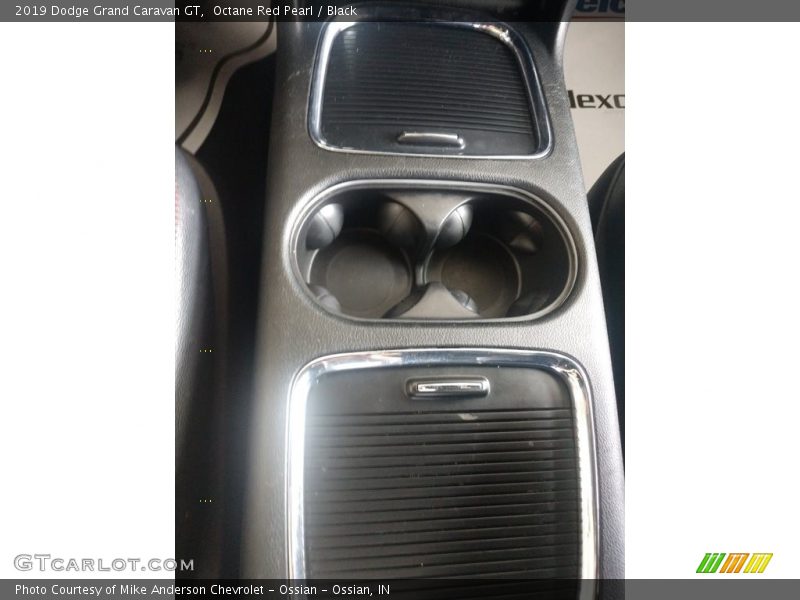 Octane Red Pearl / Black 2019 Dodge Grand Caravan GT
