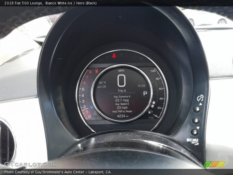 Bianco White Ice / Nero (Black) 2018 Fiat 500 Lounge