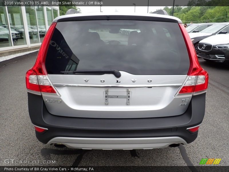 Bright Silver Metallic / Off Black 2016 Volvo XC70 T5 AWD