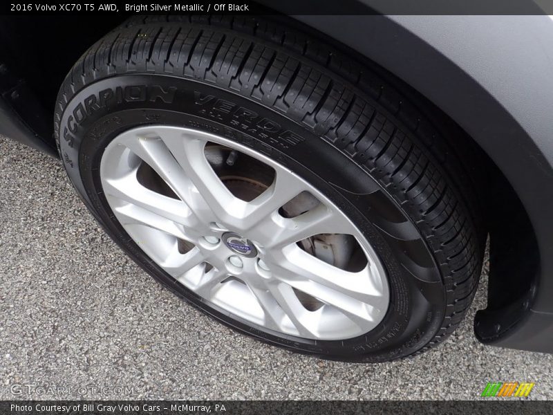 Bright Silver Metallic / Off Black 2016 Volvo XC70 T5 AWD