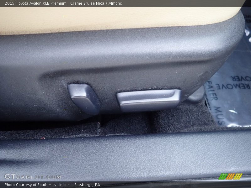 Creme Brulee Mica / Almond 2015 Toyota Avalon XLE Premium