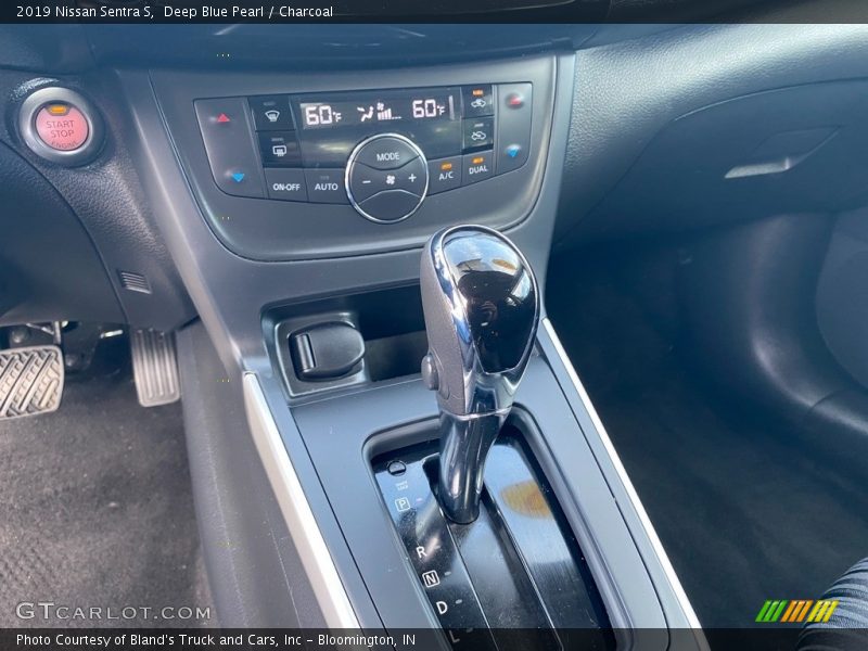 Deep Blue Pearl / Charcoal 2019 Nissan Sentra S