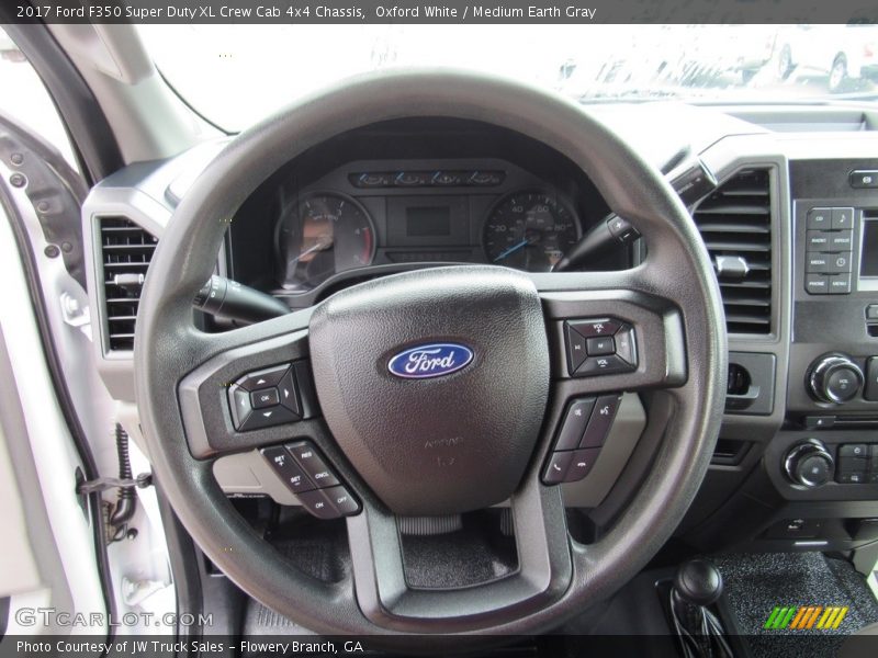 Oxford White / Medium Earth Gray 2017 Ford F350 Super Duty XL Crew Cab 4x4 Chassis