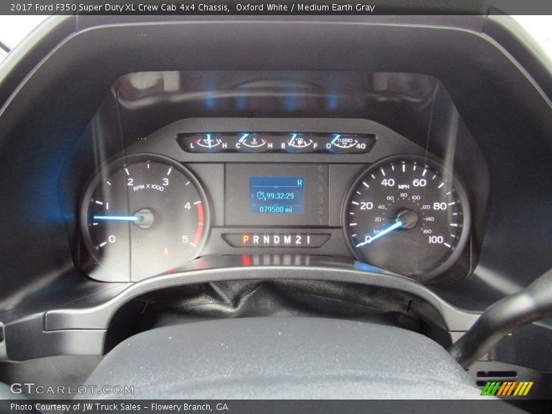 Oxford White / Medium Earth Gray 2017 Ford F350 Super Duty XL Crew Cab 4x4 Chassis
