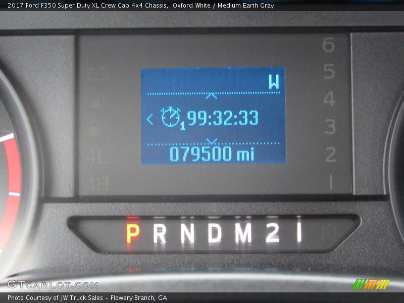 Oxford White / Medium Earth Gray 2017 Ford F350 Super Duty XL Crew Cab 4x4 Chassis