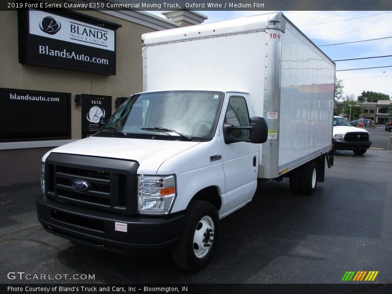Oxford White / Medium Flint 2019 Ford E Series Cutaway E350 Commercial Moving Truck