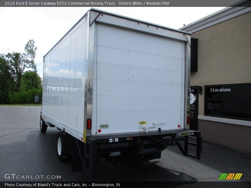 Oxford White / Medium Flint 2019 Ford E Series Cutaway E350 Commercial Moving Truck
