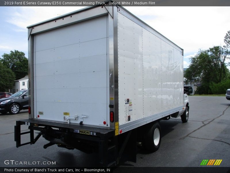 Oxford White / Medium Flint 2019 Ford E Series Cutaway E350 Commercial Moving Truck