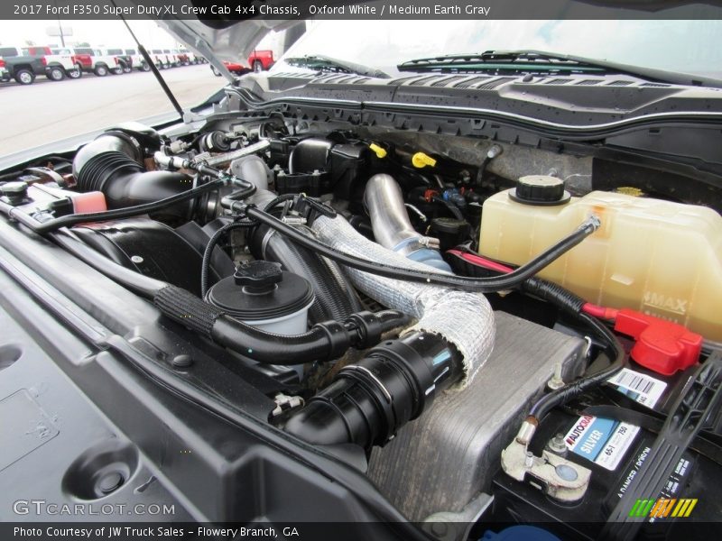 Oxford White / Medium Earth Gray 2017 Ford F350 Super Duty XL Crew Cab 4x4 Chassis