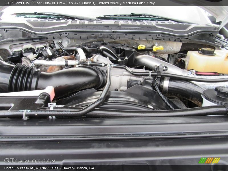 Oxford White / Medium Earth Gray 2017 Ford F350 Super Duty XL Crew Cab 4x4 Chassis