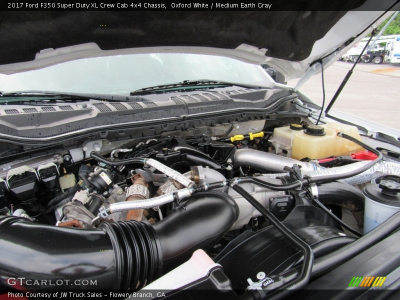 Oxford White / Medium Earth Gray 2017 Ford F350 Super Duty XL Crew Cab 4x4 Chassis
