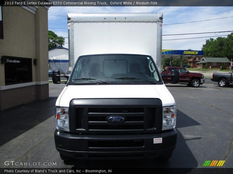 Oxford White / Medium Flint 2019 Ford E Series Cutaway E350 Commercial Moving Truck