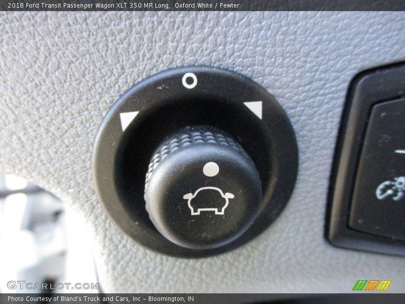 Oxford White / Pewter 2018 Ford Transit Passenger Wagon XLT 350 MR Long