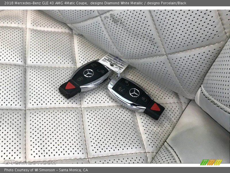 designo Diamond White Metallic / designo Porcelain/Black 2018 Mercedes-Benz GLE 43 AMG 4Matic Coupe