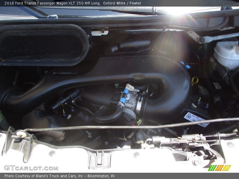 Oxford White / Pewter 2018 Ford Transit Passenger Wagon XLT 350 MR Long