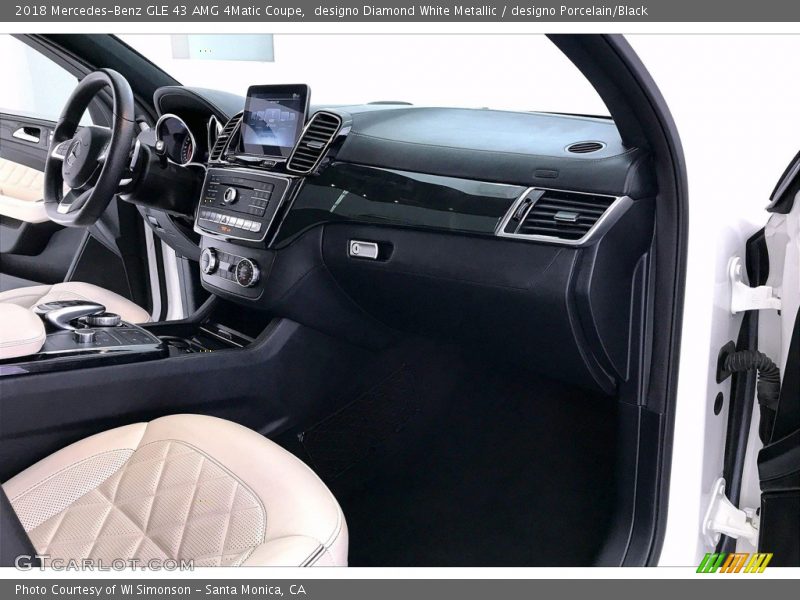 designo Diamond White Metallic / designo Porcelain/Black 2018 Mercedes-Benz GLE 43 AMG 4Matic Coupe